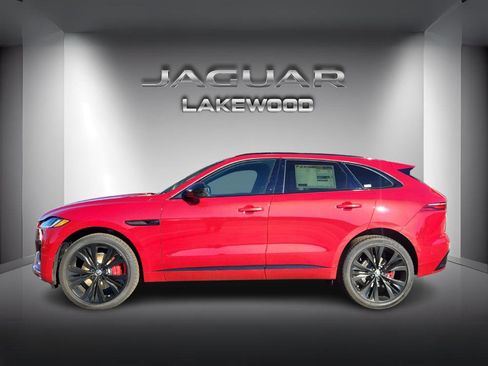 New 2026 Jaguar F-PACE R-Dynamic S image 2