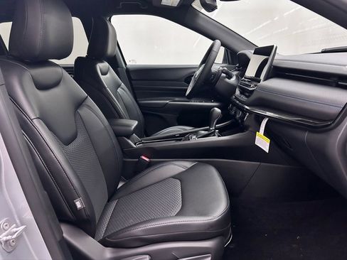 New 2026 Jeep Compass Latitude image 18