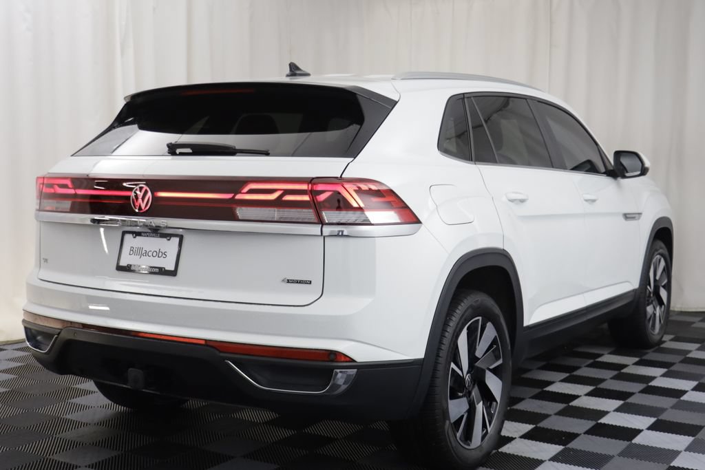 Certified 2024 Volkswagen Atlas Cross Sport SE AWD/4WD image 15