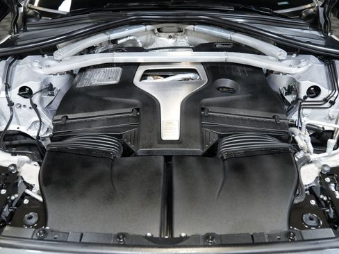 Used 2021 Aston Martin DBX AWD/4WD image 49