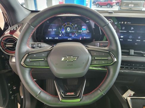 Used 2025 Chevrolet Equinox RS w/ Safety and Technology Package AWD/4WD image 19