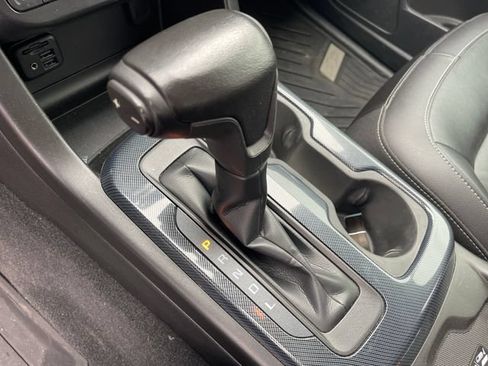 Used 2020 Chevrolet Colorado Z71 AWD/4WD image 27