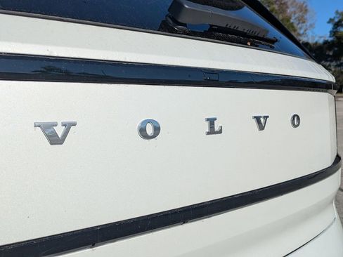 New 2026 Volvo EX30 Plus w/ Protection Package Premier image 12