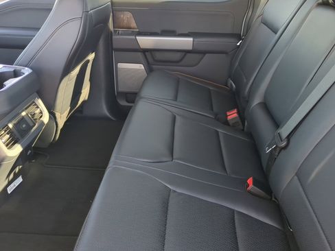 New 2026 Ford F250 Lariat w/ Black Appearance Package image 17