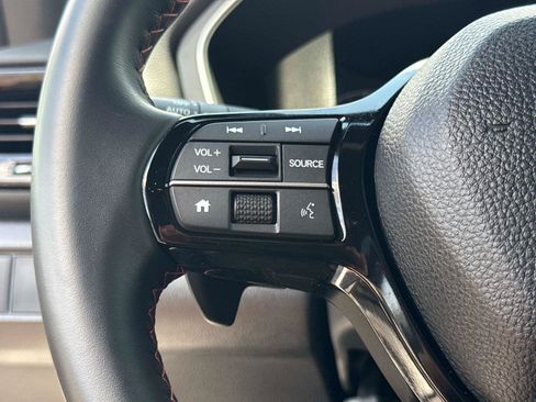 Certified 2025 Honda Pilot Sport image 31