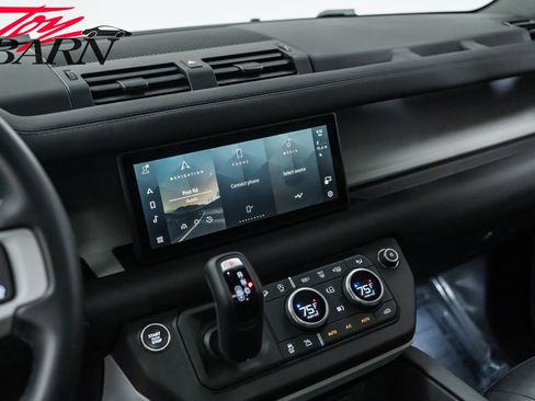 Used 2024 Land Rover Defender 110 S image 37