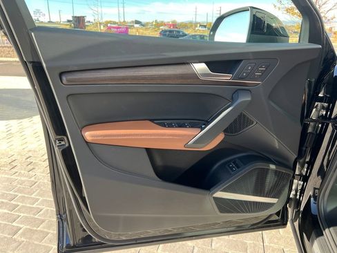 Used 2025 Audi Q5 e Premium Plus image 10