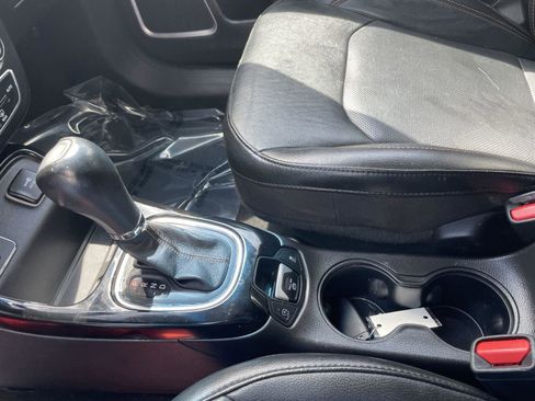 Used 2020 Jeep Compass Limited image 16