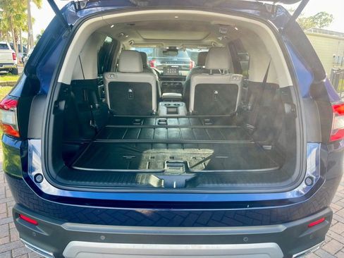 Used 2024 Honda Pilot Elite image 5