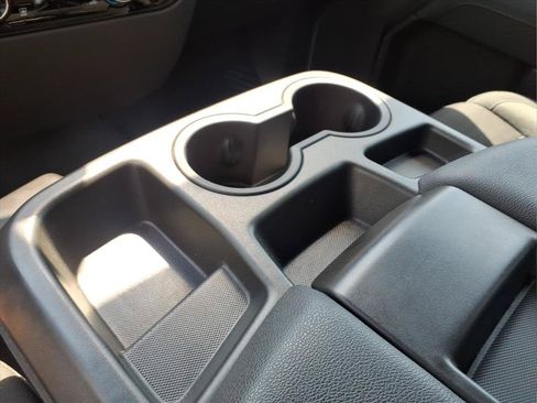 Used 2023 Chevrolet Silverado 1500 LT AWD/4WD image 7