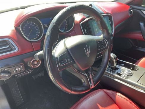 Used 2018 Maserati Ghibli image 19