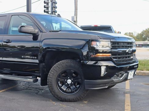 Used 2018 Chevrolet Silverado 1500 LT w/ All Star Edition AWD/4WD image 3