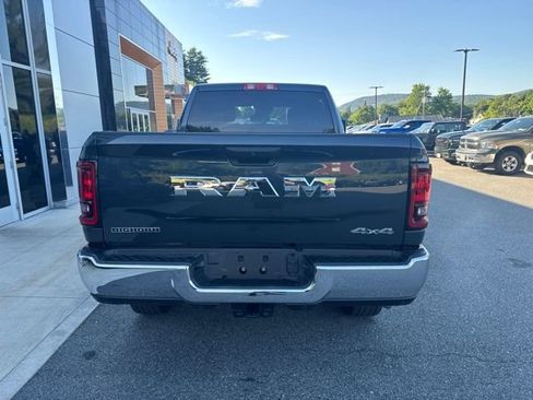 Used 2026 RAM 2500 Big Horn AWD/4WD image 5