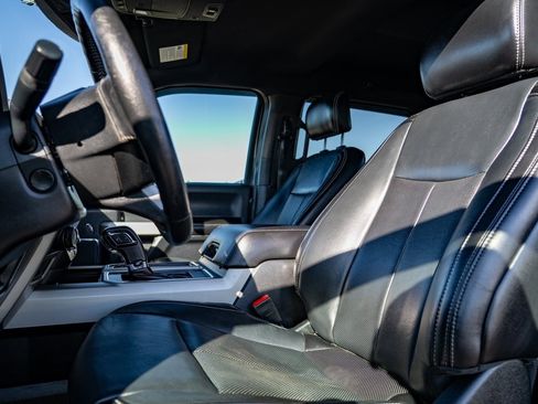 Used 2019 Ford F150 Lariat w/ Equipment Group 502A Luxury image 16