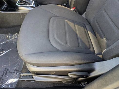 Used 2018 Jeep Renegade Latitude image 11