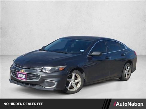 Used 2018 Chevrolet Malibu LS w/ LPO, Convenience Package 2 FWD image 1