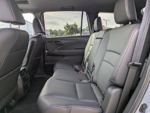 Used 2023 Honda Passport EX-L image 10
