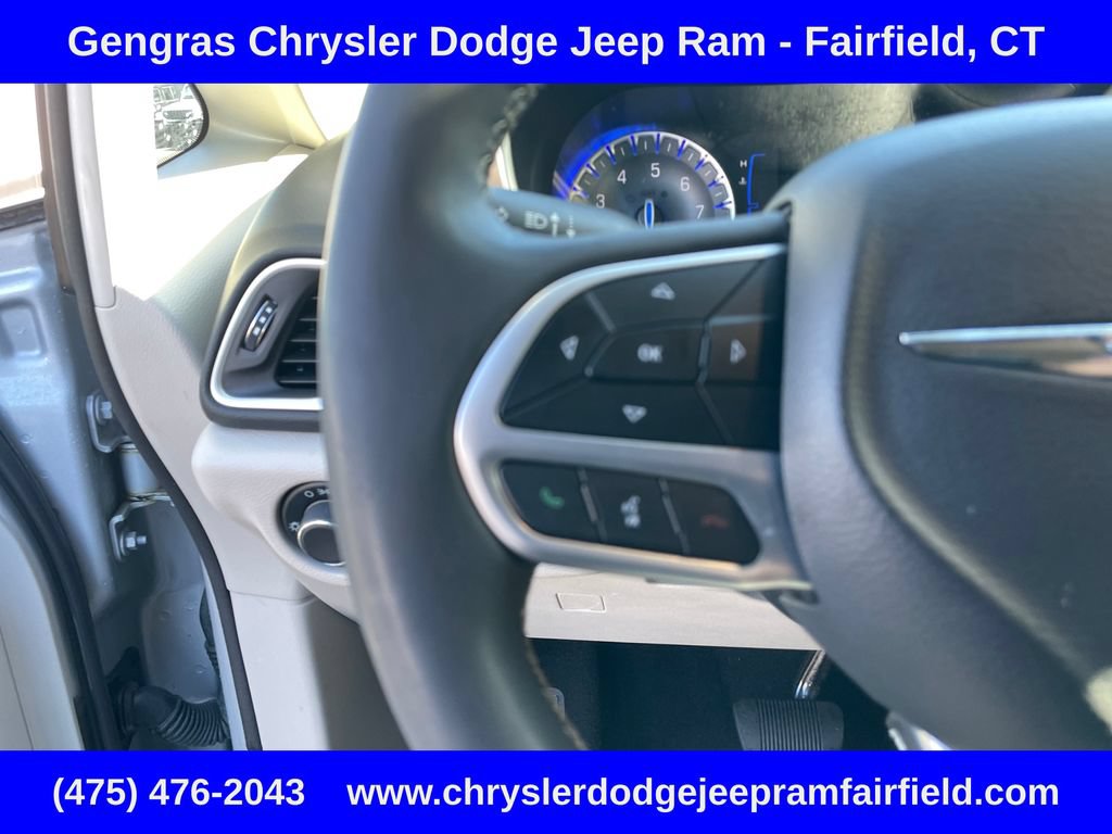 Certified 2023 Chrysler Voyager LX FWD image 54