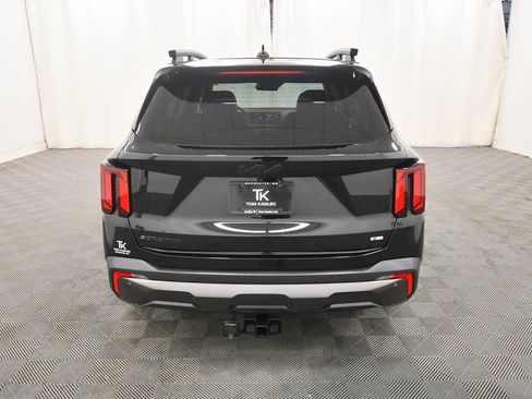 Certified 2025 Kia Sorento SX image 6