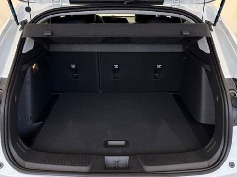 New 2026 Chevrolet Trax LT image 3