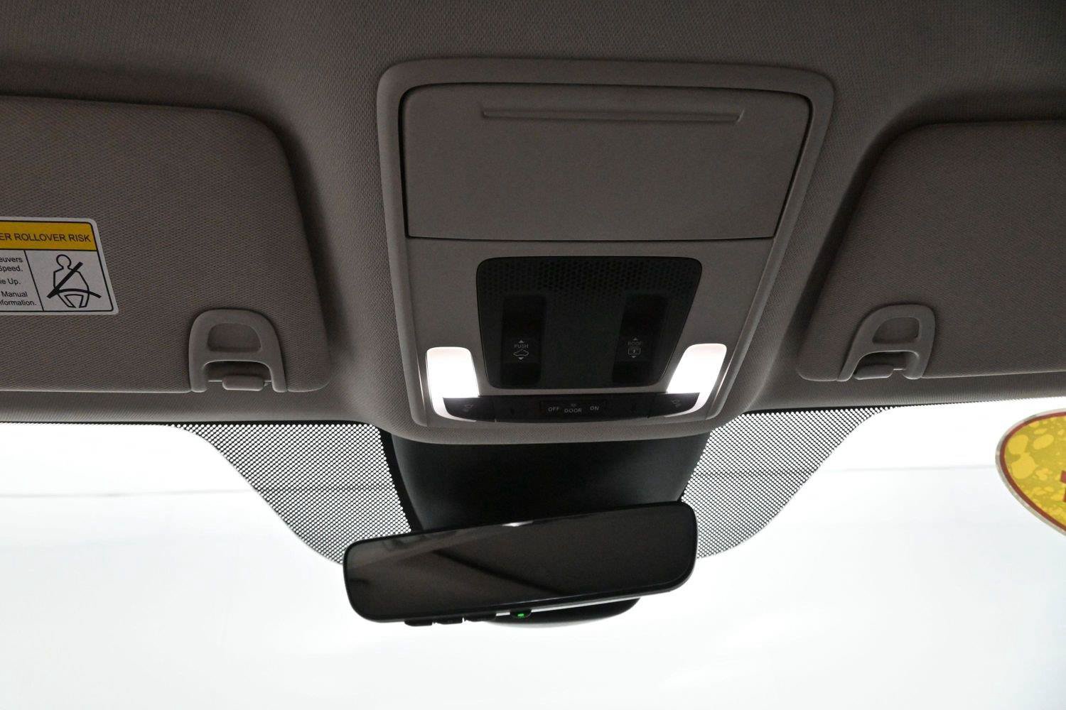 Used 2024 Honda Pilot Touring image 27