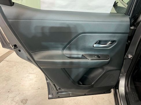 New 2025 Nissan Kicks SV w/ SV Premium Package image 18