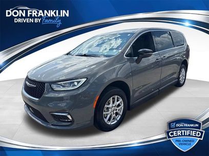 Used 2024 Chrysler Pacifica Touring