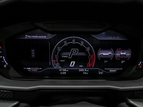 Used 2024 Lamborghini Urus Performante image 17
