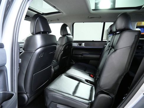 Used 2025 Hyundai Santa Fe Limited image 14