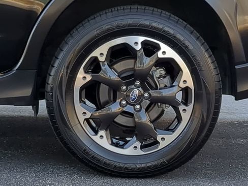 Used 2023 Subaru Crosstrek 2.0i Premium image 14