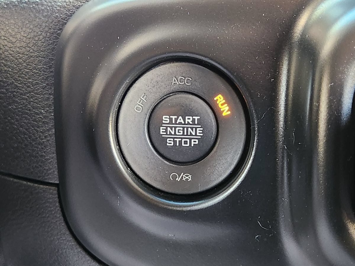 Used 2021 Jeep Wrangler Unlimited Sport AWD/4WD image 39