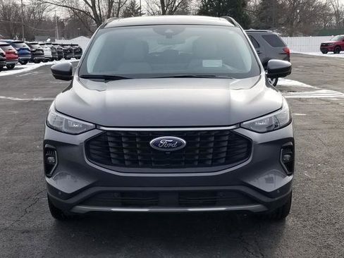 Certified 2023 Ford Escape Platinum w/ Premium Technology Package image 2