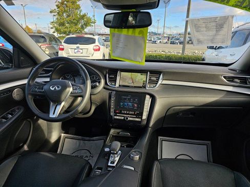 Used 2021 INFINITI QX50 Sensory image 17