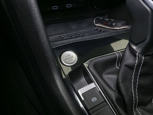 Used 2025 Volkswagen Taos SEL w/ Black Wheel Plus Package image 33