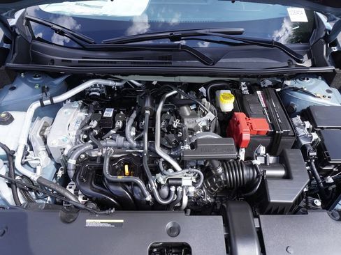 Certified 2025 Nissan Sentra SR w/ SR Premium Package FWD image 7