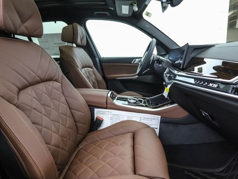 New 2026 BMW X5 xDrive40i w/ Executive Package image 30
