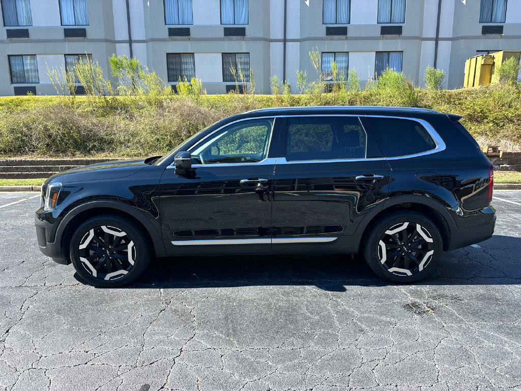Certified 2025 Kia Telluride S FWD image 4