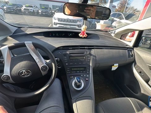 Used 2010 Toyota Prius Two image 4