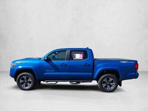 Certified 2017 Toyota Tacoma TRD Sport RWD image 9