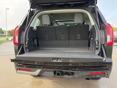 Used 2025 Ford Expedition Platinum AWD/4WD image 68