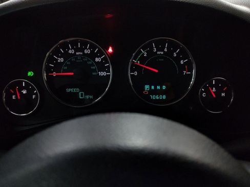 Used 2014 Jeep Wrangler Unlimited Rubicon w/ Dual Top Group image 15