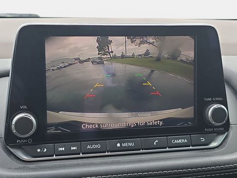 Used 2023 Nissan Rogue SV FWD image 21