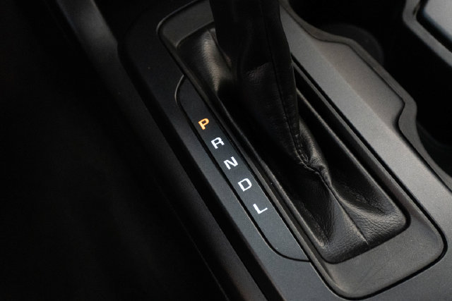 Used 2022 Chevrolet Colorado W/T RWD image 12