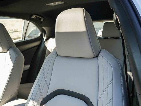 New 2026 Lexus UX 300h FWD image 24