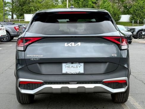 Used 2023 Kia Sportage LX AWD/4WD image 7