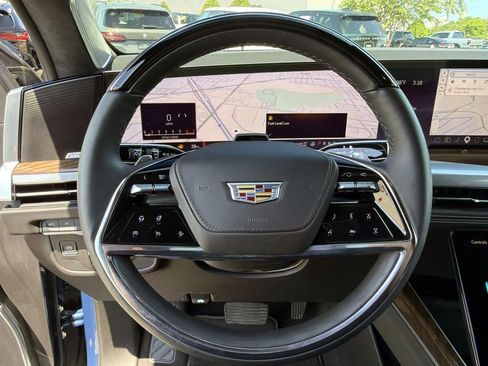 Used 2025 Cadillac Escalade Sport Platinum w/ LPO, ONYX Package AWD/4WD image 32