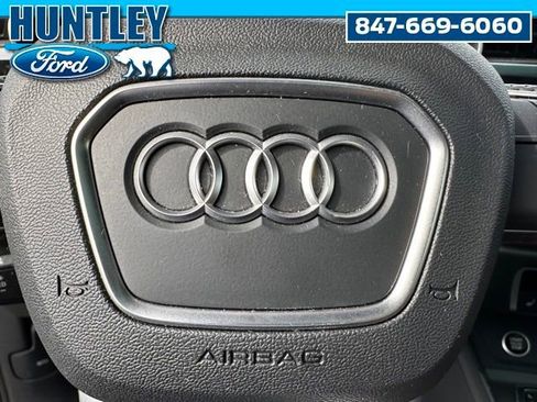 Used 2025 Audi Q3 2.0T Premium Plus AWD/4WD image 29