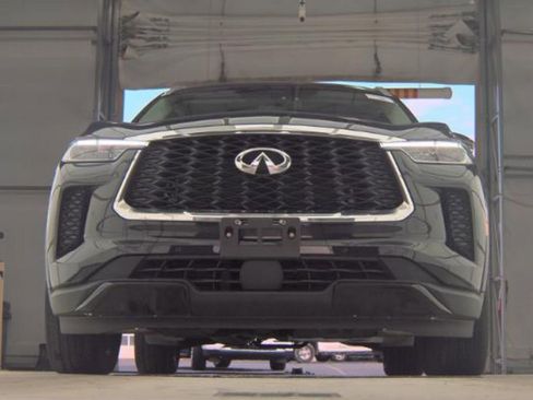 Used 2024 INFINITI QX60 Luxe w/ Vision Package AWD/4WD image 4