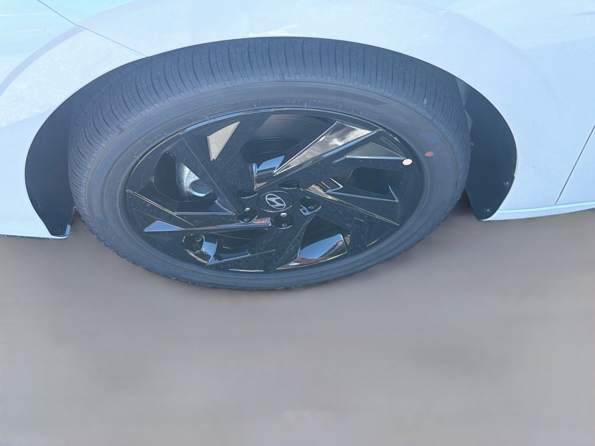 New 2026 Hyundai Elantra SEL Sport FWD image 24