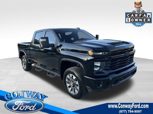 Used 2024 Chevrolet Silverado 2500 Custom w/ Custom Convenience Package image 1